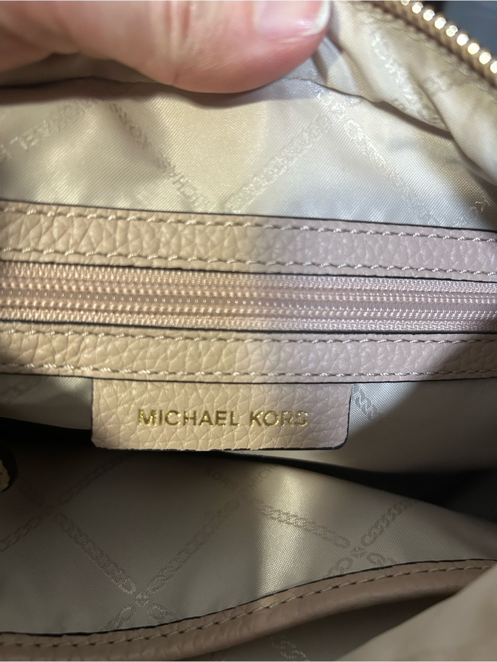 Michael Kors Beige Pebbled Leather Crossbody Bag - Picture 3 of 13